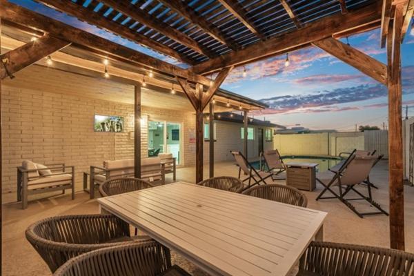 Cozy-Perfect Location-Private Pool-Heat Optional- Spring Training-Gcu Villa Финикс Екстериор снимка